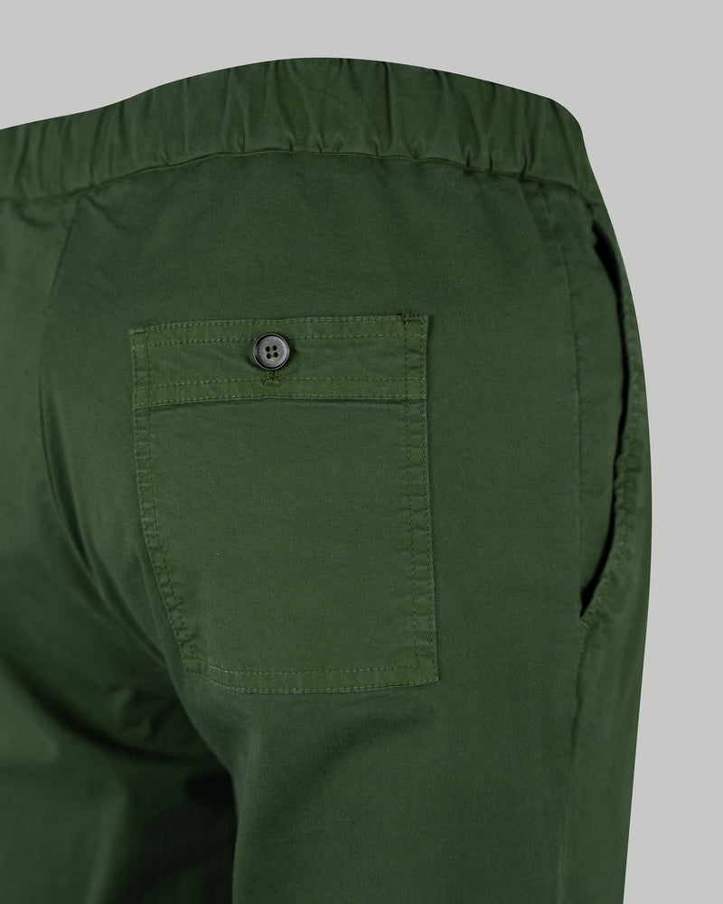 Pantalone chino con coulisse in gabardina di cotone leggero verde regular fit
