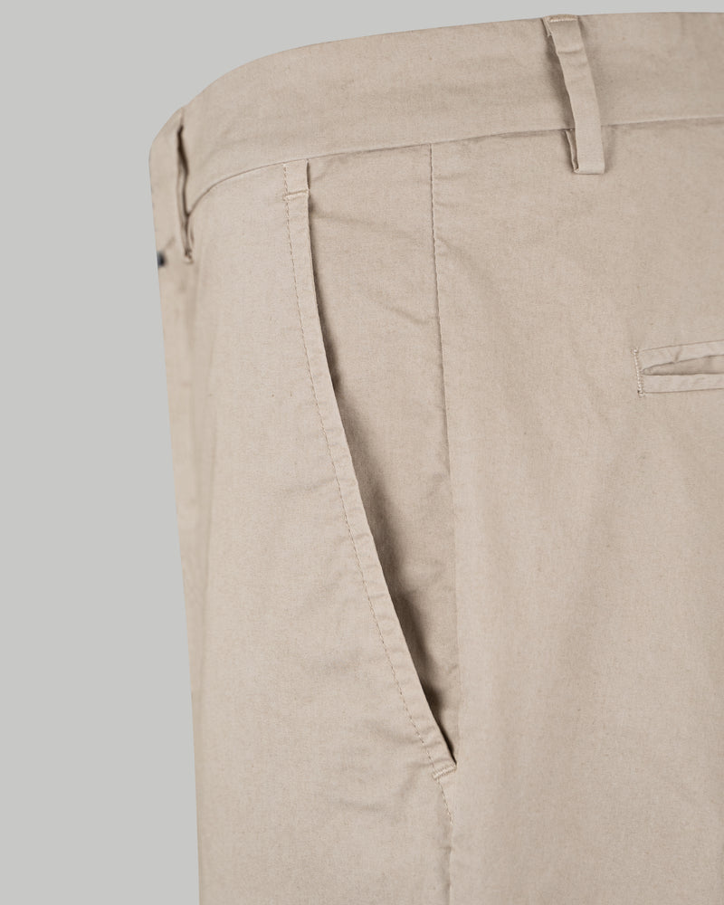 Pantalone chino in popeline di cotone leggero beige ecrù slim fit