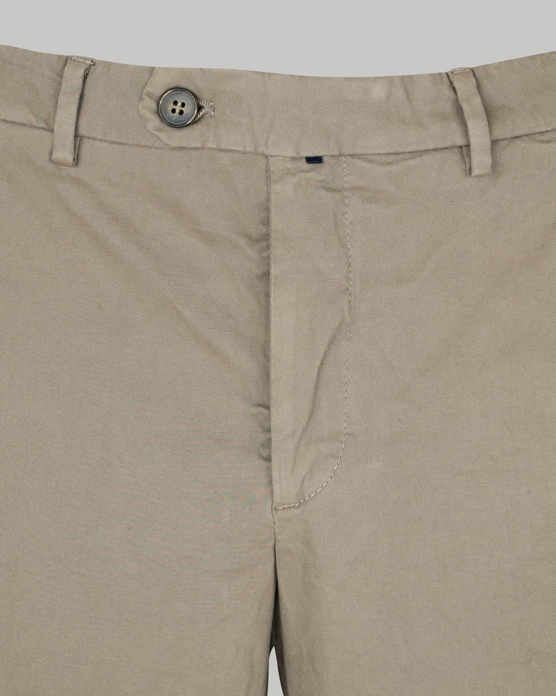 Pantalone chino in gabardina di cotone pesante beige talpa slim fit