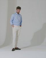 Pantalone chino in gabardina di cotone medio bianco panna slim fit