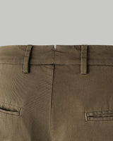 Pantalone chino in gabardina di cotone medio marrone verde oliva slim fit