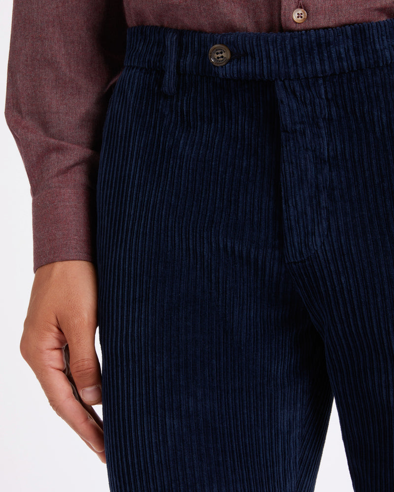 Pantalone chino in velluto a costa larga alternata pesante blu notte straight fit