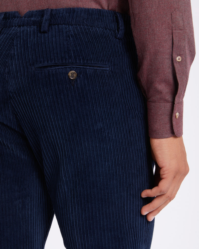 Pantalone chino in velluto a costa larga alternata pesante blu notte straight fit