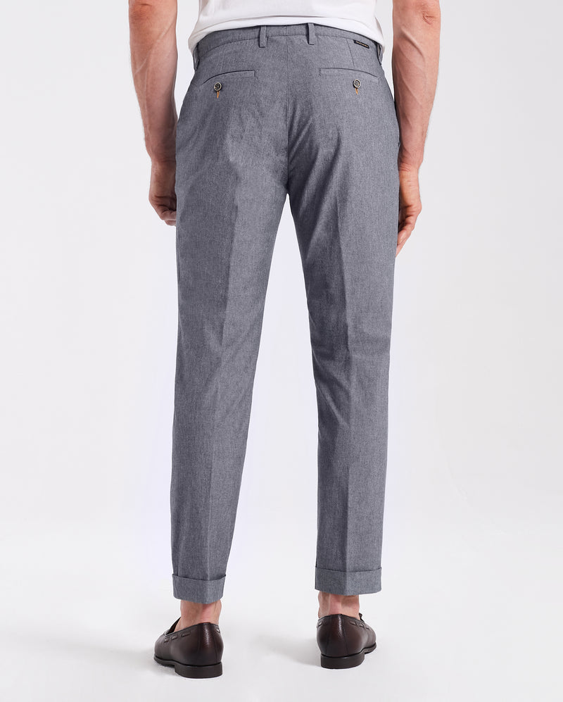 Pantalone chino con risvolto in cotone leggero grigio medio regular fit