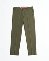 Pantalone chino in gabardina di cotone medio verde oliva slim fit